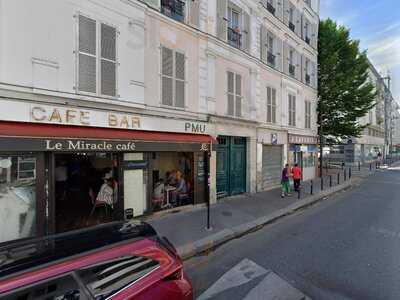 Le Miracle Cafe