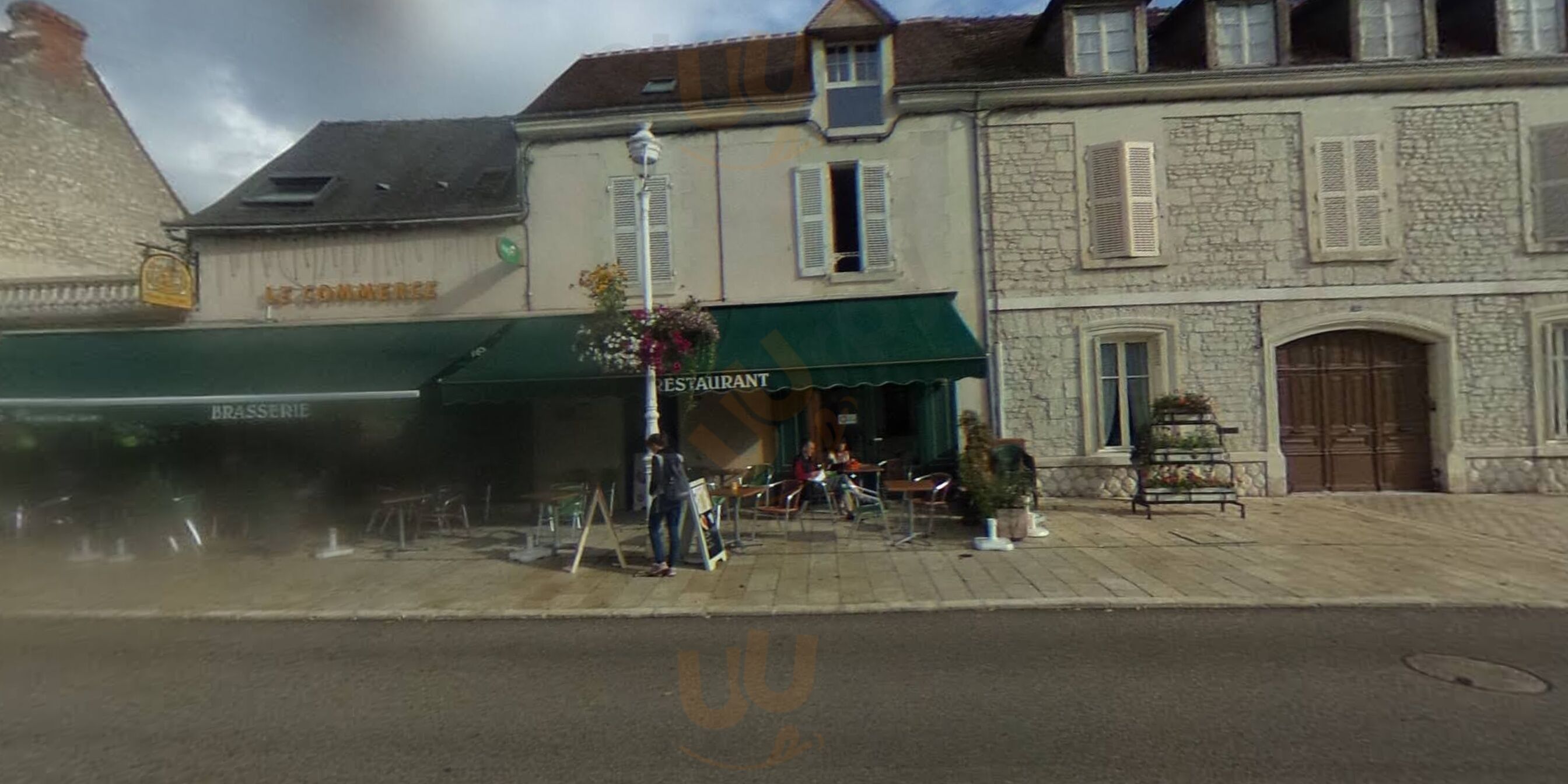 Le Commerce