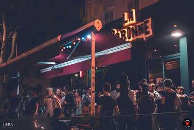 La Baronne Vinyl Bar