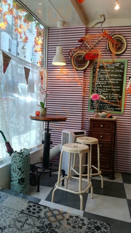 Vintage Café
