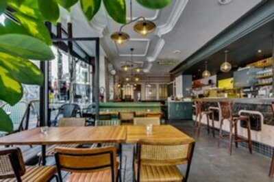 Le Métro Pyrénées