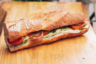 B.b.t (le Bon, Le Beurre & Le Truand)