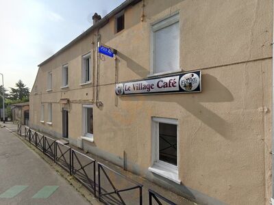 Le Village Café