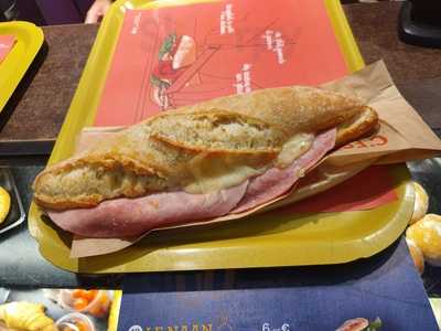 Pomme De Pain - Lafayette