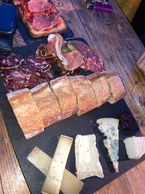 Le 17 Place Aux Vins Avignon