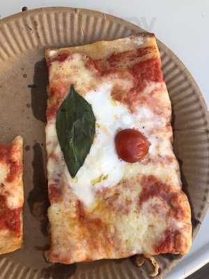 Bar À Pizza By Chezdani