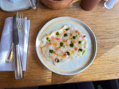 Les Petits Parisiens