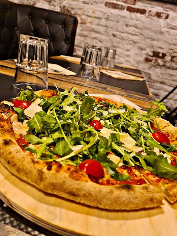 Pizza Uno Burger