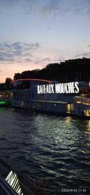 Les Bateaux Mouches