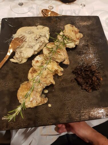 Chez Cazot, Auberge À Viande