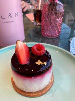 El&n Paris Galeries Lafayette Haussmann