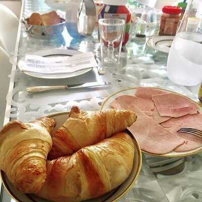 Eatwith: Emmanuelle Of Nice