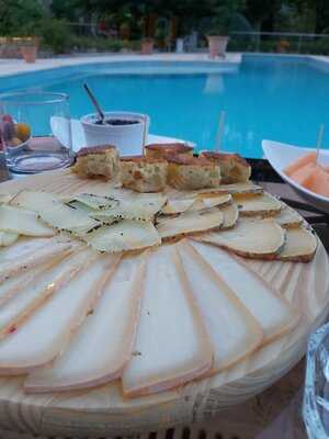 La Table De La Source