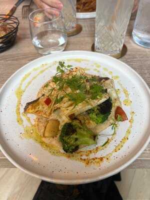 La Table Des Copains