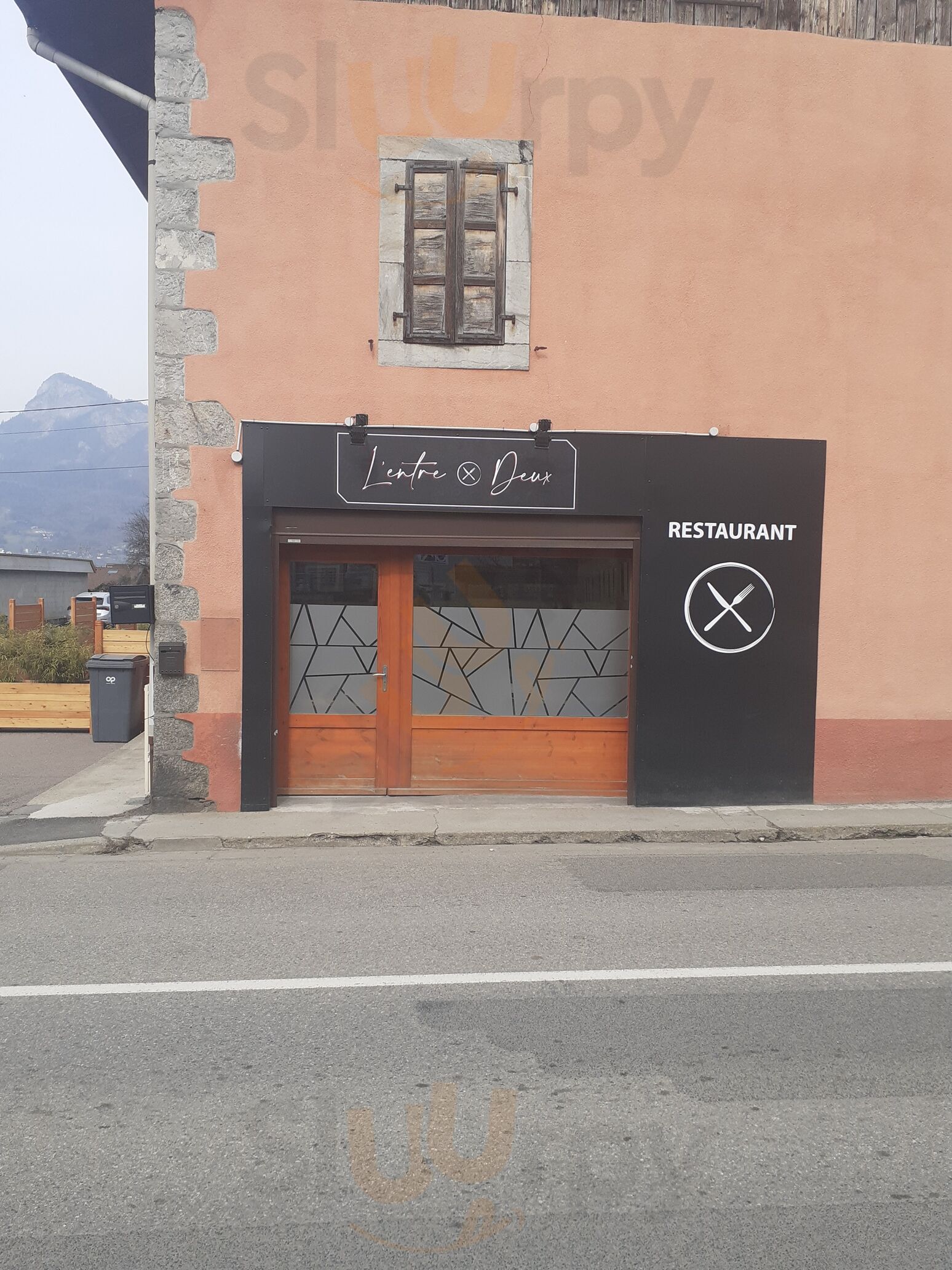 L'entre Deux