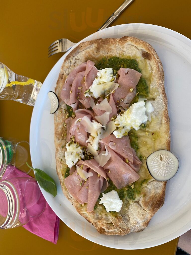 Brusco Restaurant