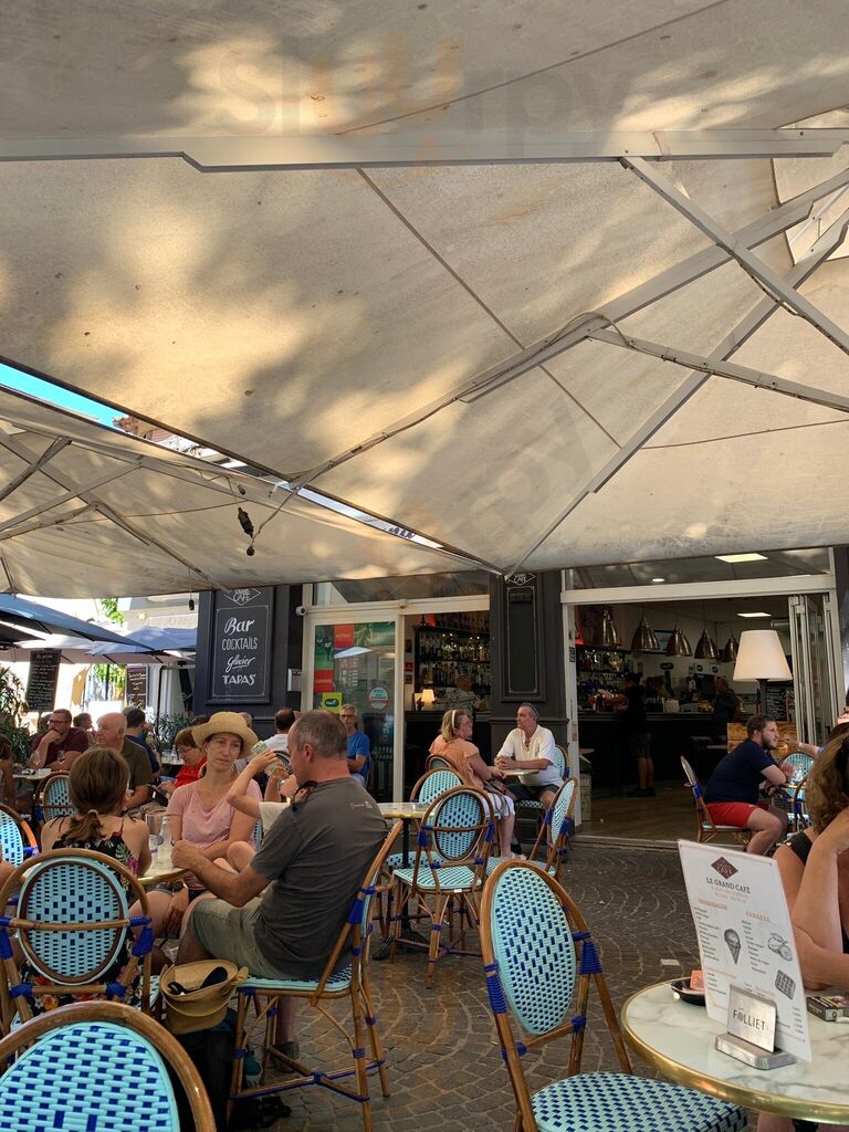 Le Grand Café