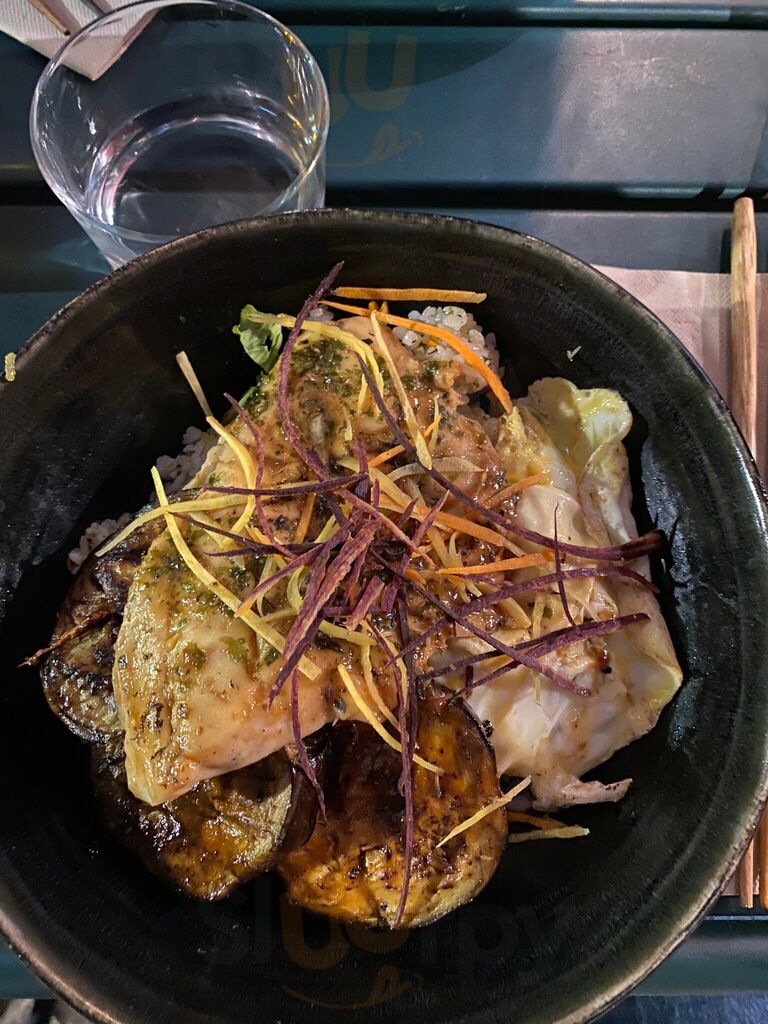 Sakae