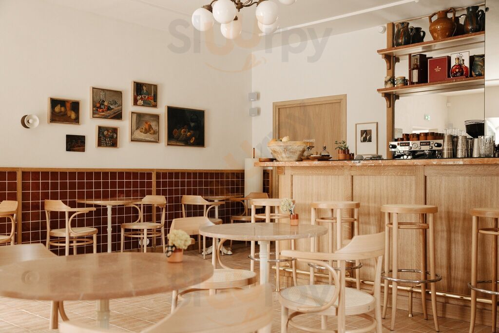 Capelongue Café