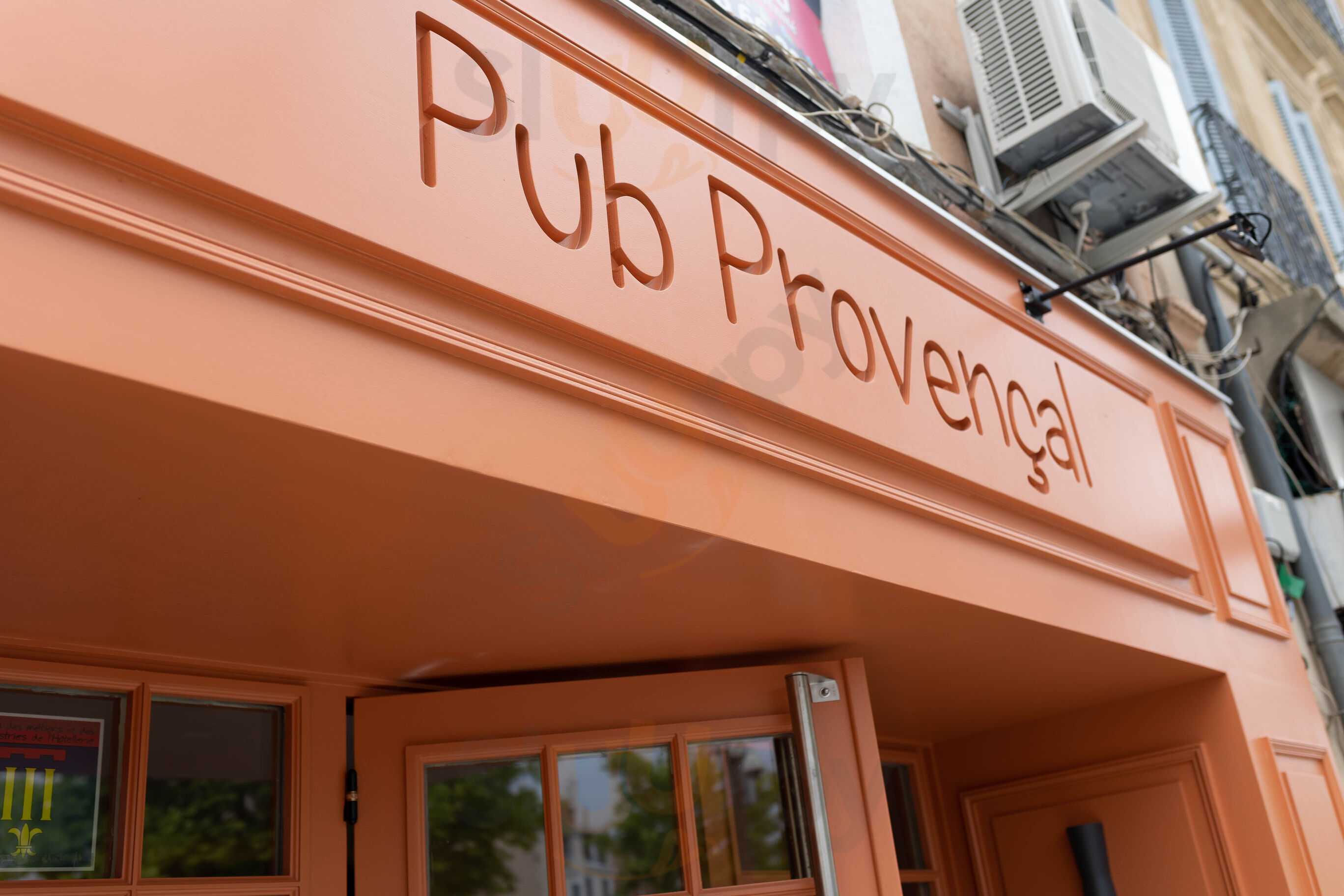 Pub Provençal La Canolle