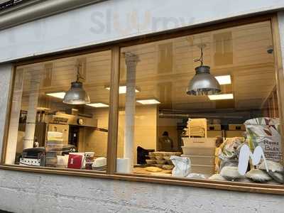 Boulangerie De Quatier