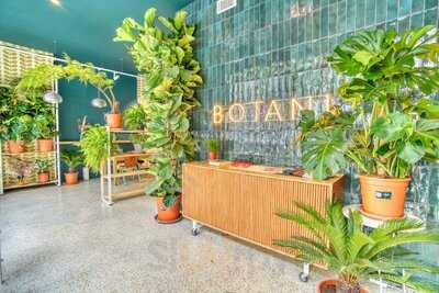 Botani Café