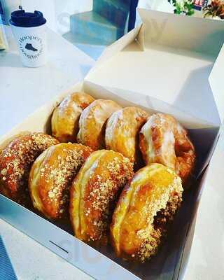 Hooper's Doughnuts