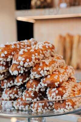 Les Petits Marchands