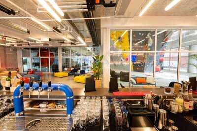 Le Resto Ucpa Sport Station Bordeaux