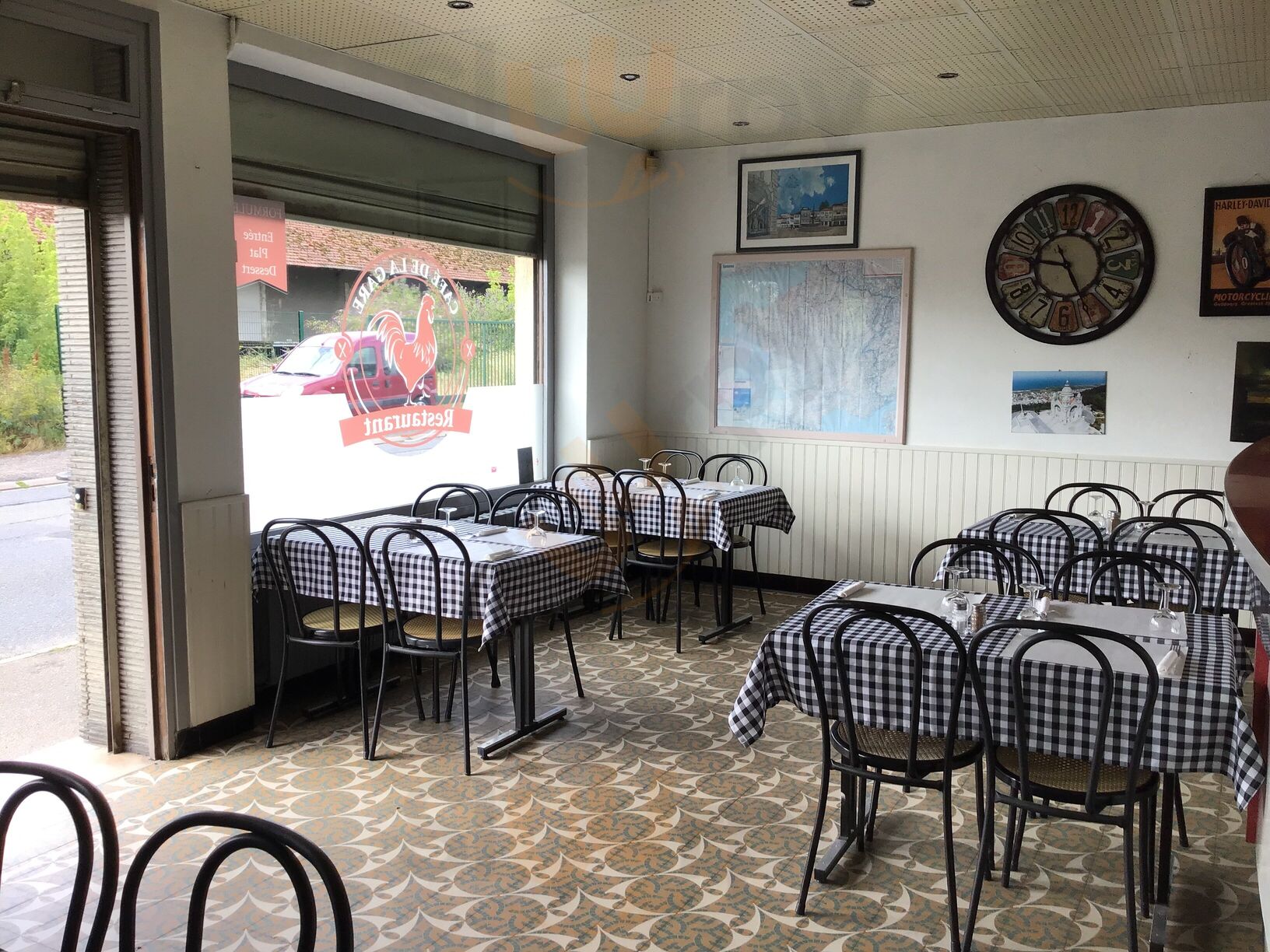 Café De La Gare