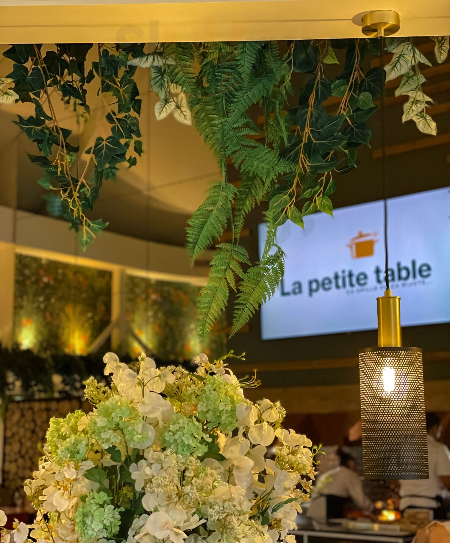 La Petite Table