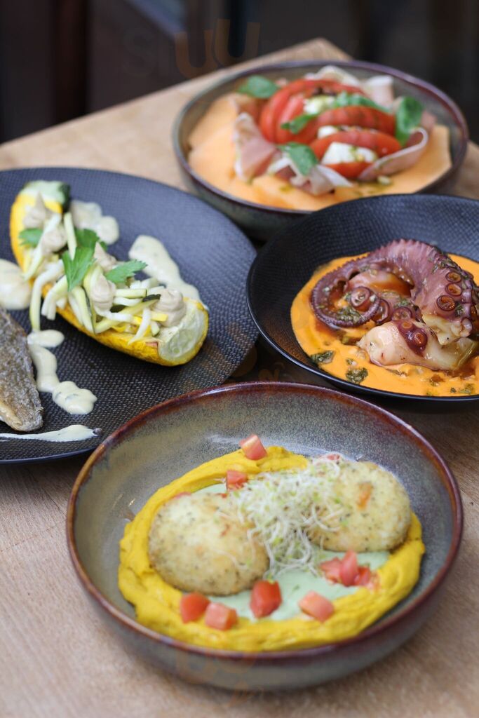 Le Replat De Montmartre