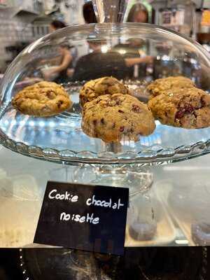 Acapella Coffee Shop