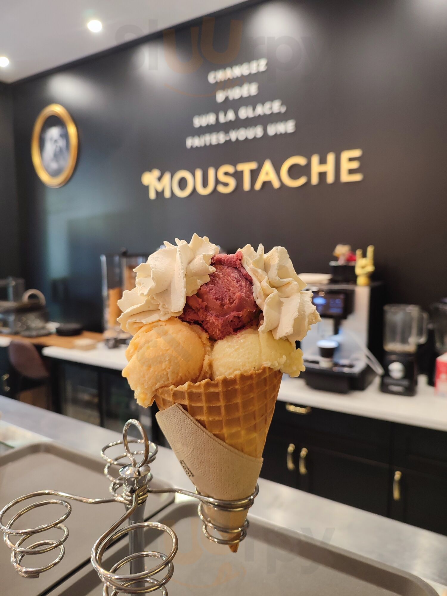 Glaces Moustache Paris Le Marais