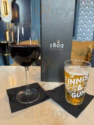 1802 Lounge & Grill