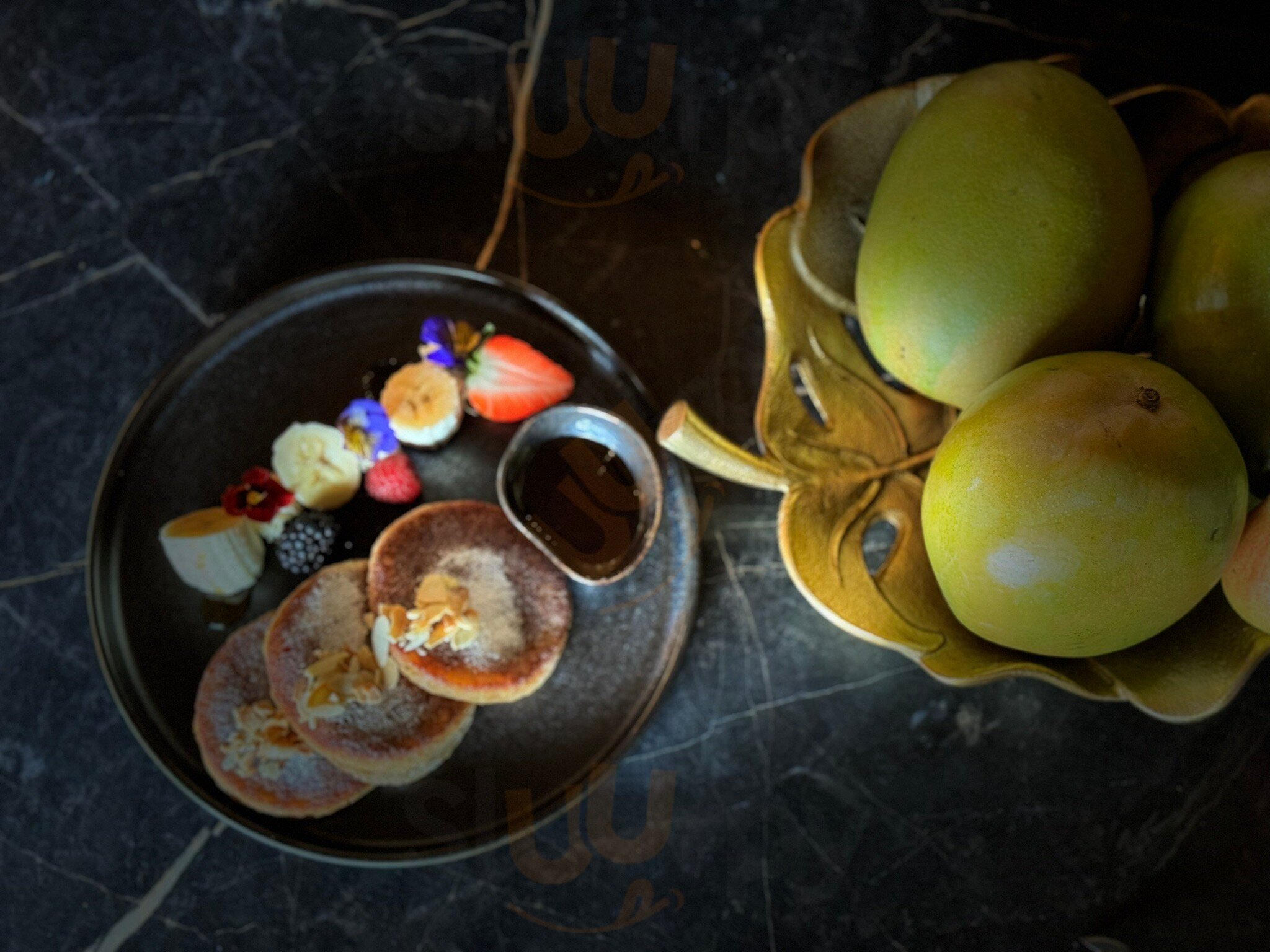 Smoque Health Kitchen