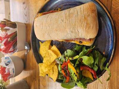 White Dove Coffee, Stirling