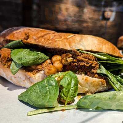 Hinterland - Alcohol-free Bar & Cafe