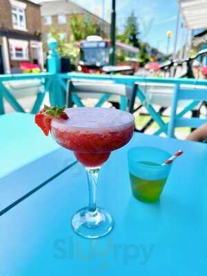 Sardunya Cafe Bistro