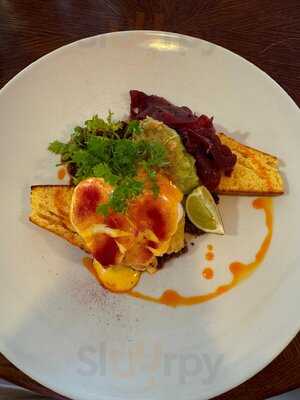 Winnie's - Cafe & Bar