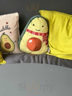Avocado Healthy Cafe