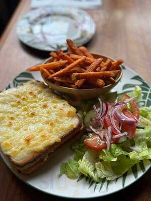 The Woodyard Cafe & Brasserie