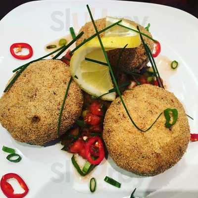 Compass Point Eatery