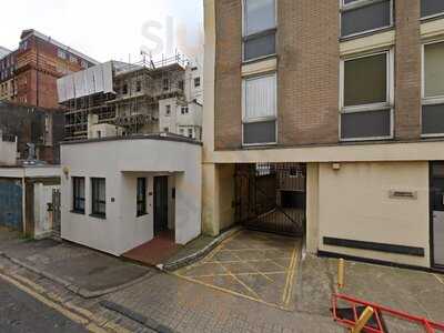 Compass Point Eatery