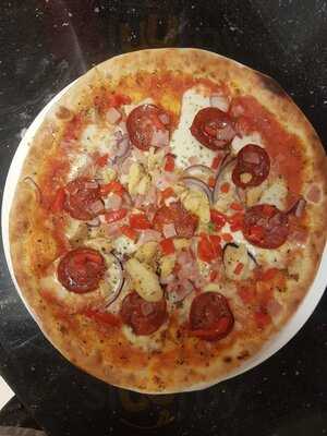 Moccha Cafe Pizzeria