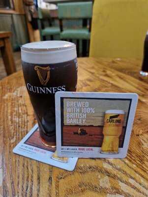 The Edge At Joey Orr's