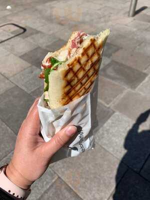 Fresh The Baguette Bar