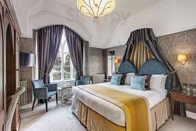 Afternoon Tea At Cedar Manor