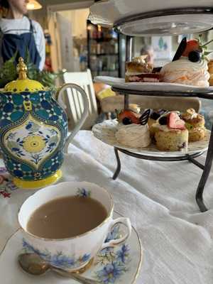 Cakes The Difference