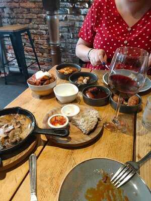 Manchega Tapas And Wine Bar